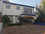 CASA EN RENTA EN LOMAS DE TECAMACHALCO EN CERRADA