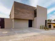 Casa en Renta en Lomas del Campanario Norte – Privada...