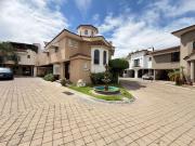 Casa en Renta en Lomas del Country, por Circunvalación y...