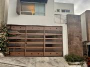 Casa en renta en Lomas del Vergel