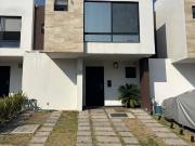 Casa en renta en Lomas III La Rayana