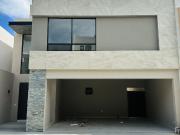 Casa en renta en Los Cristales, Monterrey, Nuevo León