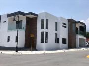Casa en renta en Los Sabinos, Santiago, Nuevo León