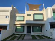 CASA EN RENTA EN LUCEPOLIS, MILENIO III