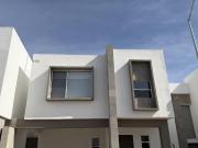 CASA EN RENTA EN MAGENTA BOREAL