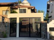 CASA EN RENTA EN MARINA VALLARTA CON VISTA AL CAMPO DE GOLF