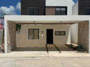 Casa en renta en Mérida con paneles solares, piscina y... Casa en renta en Mérida con paneles solares, piscina y...