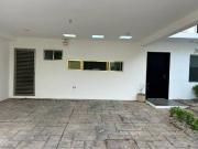 CASA EN RENTA EN MERIDA F 1191, 4 REC. MONTECRISTO $32,000