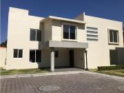 CASA EN RENTA EN METEPEC CERCA DE UVM EN PRIVADA DE 3 CASAS