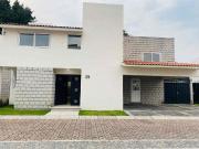 CASA EN RENTA EN METEPEC CON 4 RECÁMARAS SALIDA RÁPIDA A...