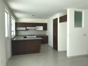 casa en renta en milenio iii, 3 rec, 2.5 baños, estudio...