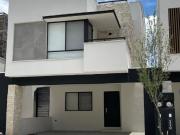 Casa en renta en Montellan Carretera Nacional en Monterrey