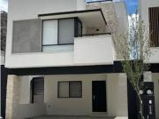 Casa en renta en Montellan Carretera Nacional en...