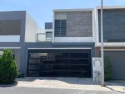 CASA EN RENTA EN MONTERREY Zona Cumbres