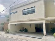 Casa en renta en Olímpico, San Pedro Garza García, Nuevo...