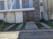 CASA EN RENTA EN PARQUE ARETHA LOMAS DE ANGELOPOLIS