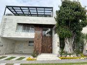 CASA EN RENTA EN PARQUE NILO LOMAS DE ANGELÓPOLIS