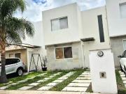 Casa en Renta en paseos del Bosque