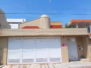 CASA EN RENTA EN PLAYA DEL CARMEN DE 4 REC. CON ALBERCA...