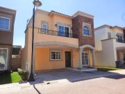 CASA EN RENTA EN PORTOFINO, METEPEC