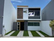 CASA EN RENTA EN PRIV. AMORADA