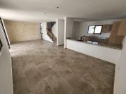 Casa en renta en privada Amaranto al norte de Merida con...