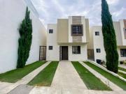 Casa en Renta en Privada Aragones, Residencial Viñas del...