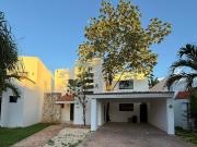 casa en renta en privada cocoyoles, mérida | 3 recámaras