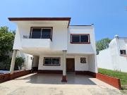 Casa en renta en privada col el recreo