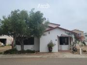 CASA EN RENTA EN PRIVADA CON ACCESO A LA PLAYA