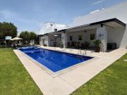 Casa en renta en privada con alberca en Juriquilla