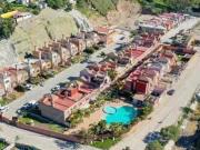 casa en RENTA en privada con alberca y juegos infantiles