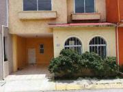 Casa en Renta en Privada de Ceboruco, Colonia Azteca, Toluca