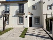 CASA EN RENTA EN PRIVADA EL REFUGIO $15.500.00