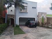 CASA EN RENTA EN PRIVADA LAS FINCAS TEMOZON NORTE