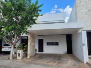 casa en renta en privada residencial cerca de la isla