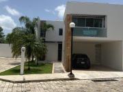 Casa en renta en Privada Santa Gertrudis