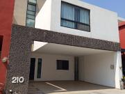 Casa en renta en Privadas Ondara, Santa Catarina, Nuevo León