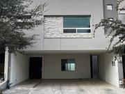 Casa en renta en Privadas Sierra Madre en Santa Catarina...