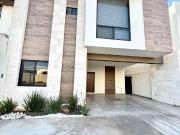 Casa en Renta en Privado Res Rincon de Alcantara