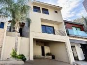 Casa en renta en Privanzas en Valle Oriente