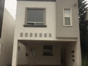 CASA EN RENTA EN PUERTA DE ANÁHUAC, ESCOBEDO