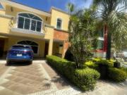 Casa en renta en Puerta de Hierro