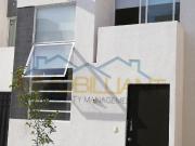 CASA EN RENTA EN RANCHO SAN PEDRO, QUERETARO