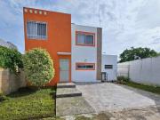 CASA AMUEBLADA EN RENTA EN REAL MONTEJO EN ESQUINA