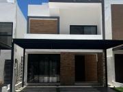 Casa en renta en Residencial AQUA