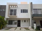 Casa en Renta en Residencial Arbolada