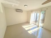 Casa en renta en residencial con seguridad y alberca...