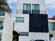 Casa en renta en Residencial el Refugio, Querétaro