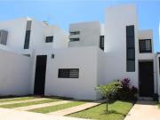 Casa en renta en Residencial Floresta, Mérida, Yucatán